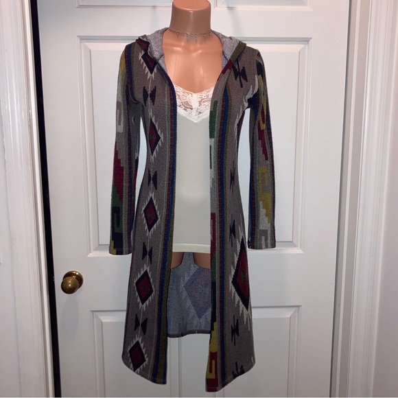 Joyce Leslie long, geometric Aztec cardigan Junior XS - Picture 3 of 14